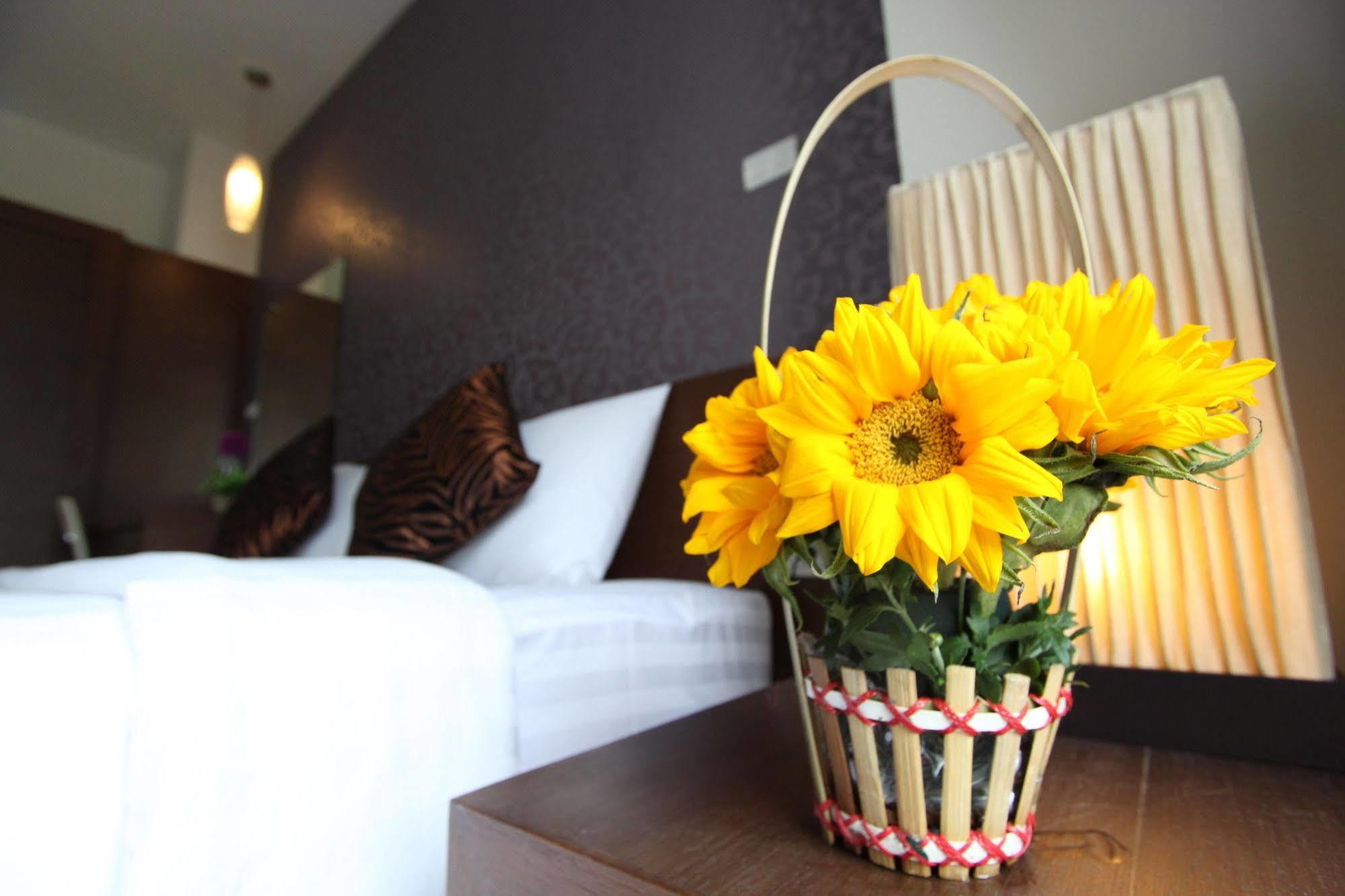 Baiyoke Ciao Hotel Chiang Mai Exterior foto